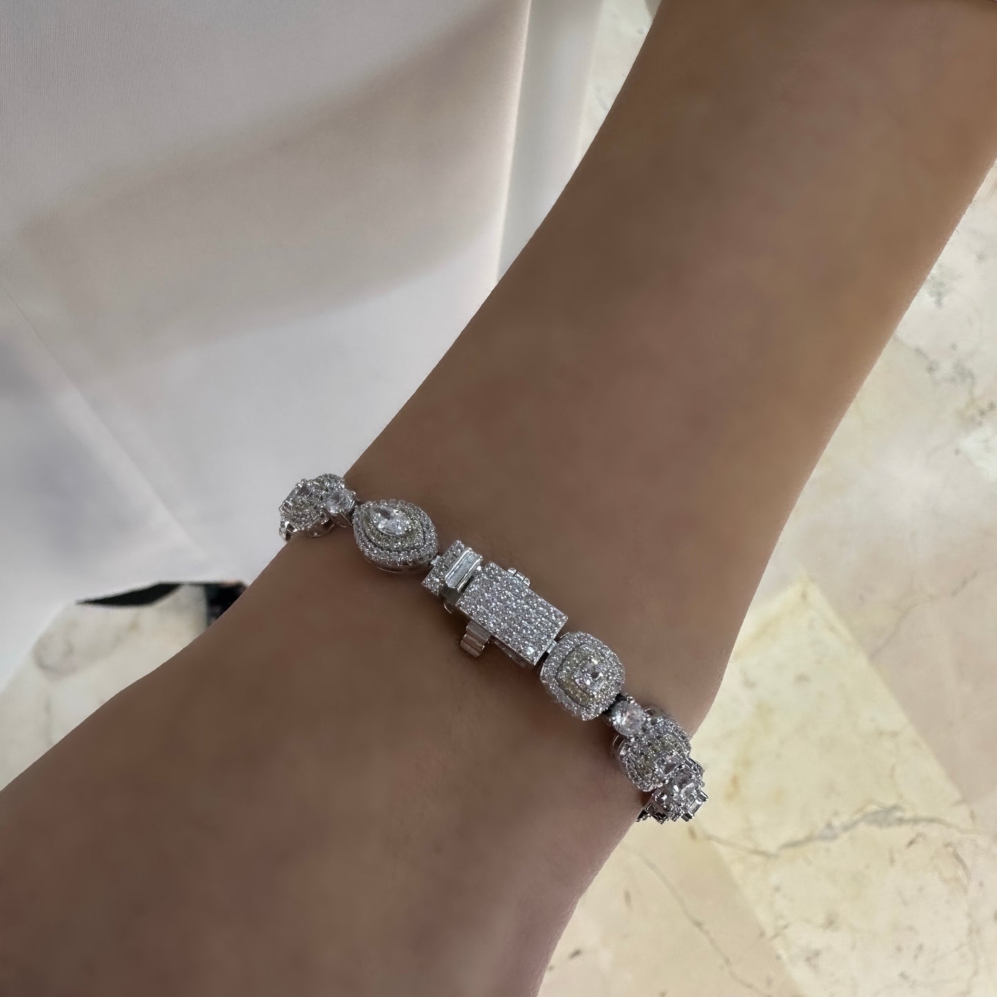 Çoklu Model Taşlı Bileklik