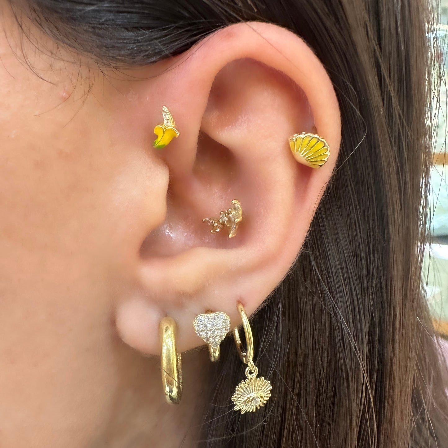 Sarı Mineli İstiridye Piercing