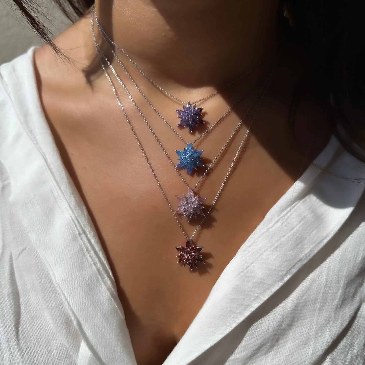 Aqua Lotus Kolye
