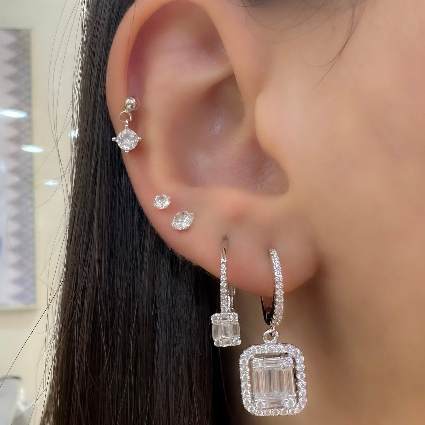 Taşlı Baget Halka Küpe