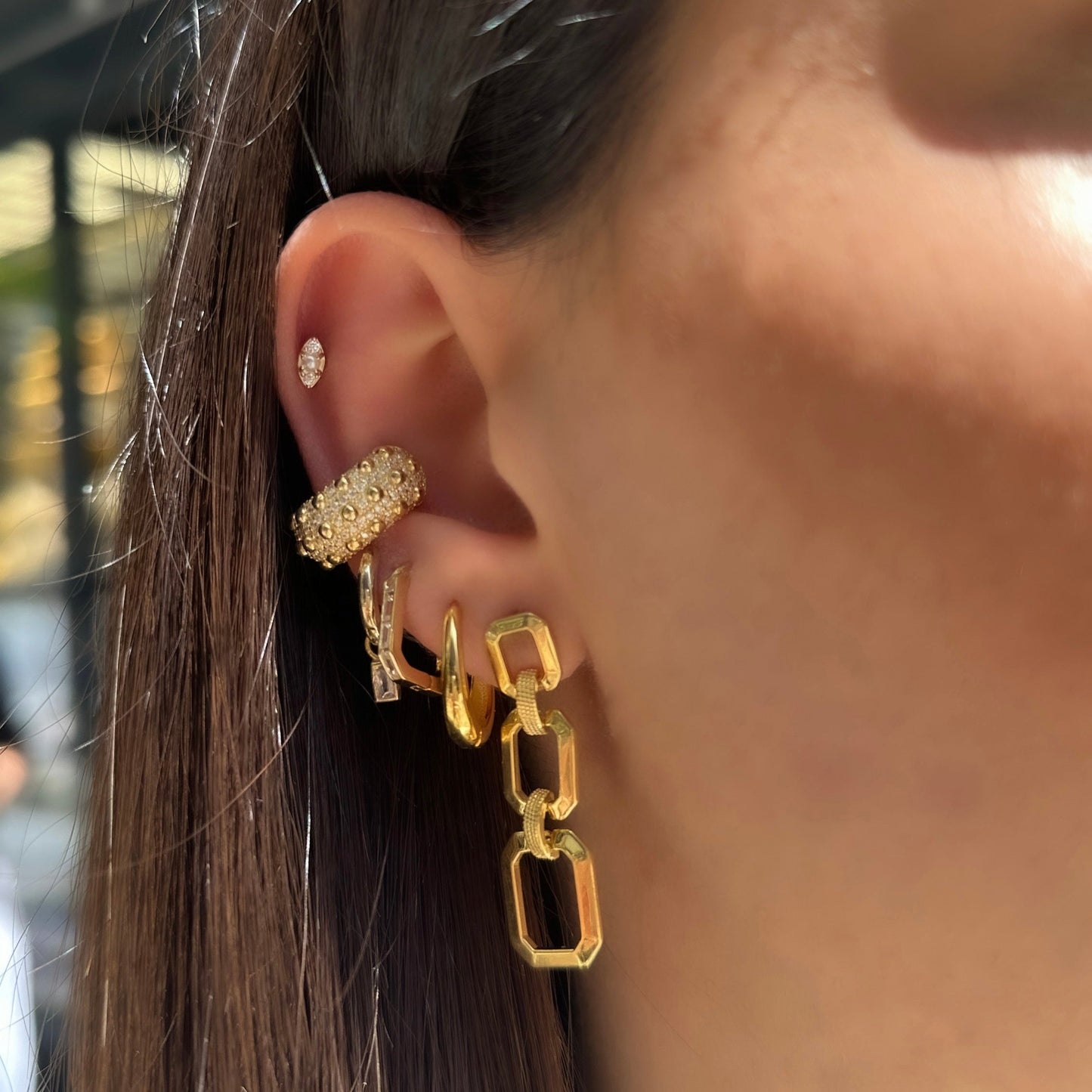 Steinperlen-Piercing