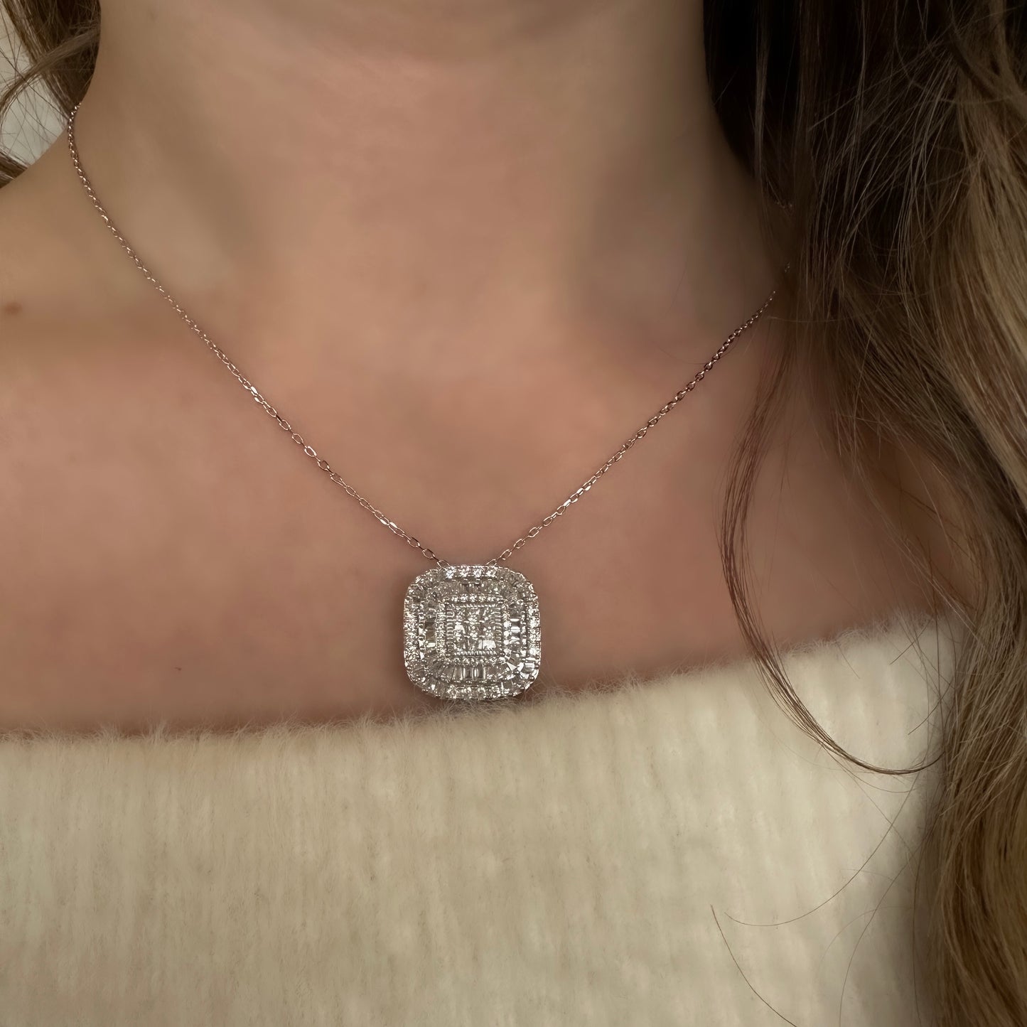 Design Baguette Necklace