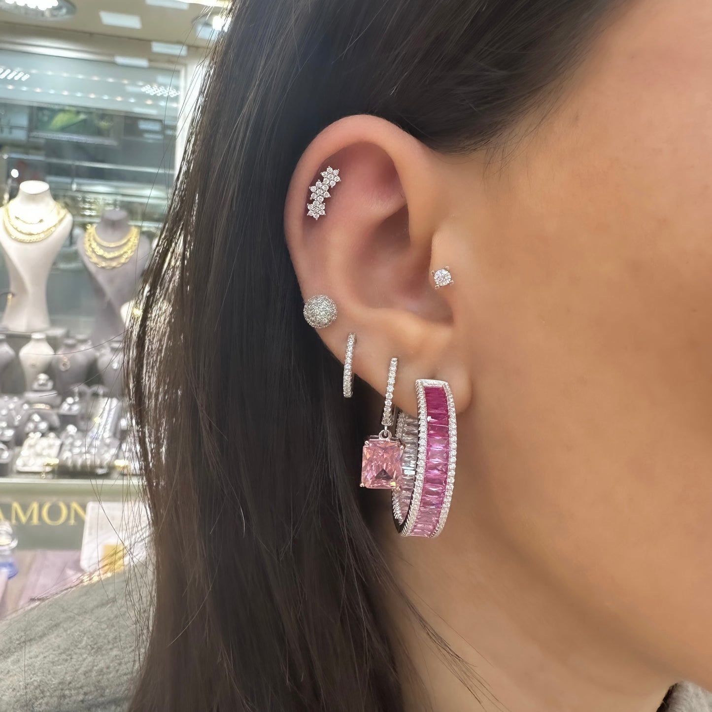 Pembe Tonlu Baget Taşlı Halka Küpe