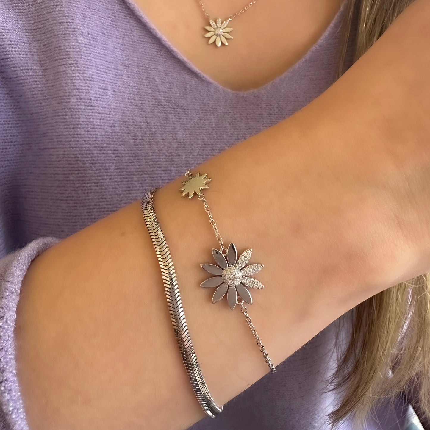 Stone Daisy Bracelet