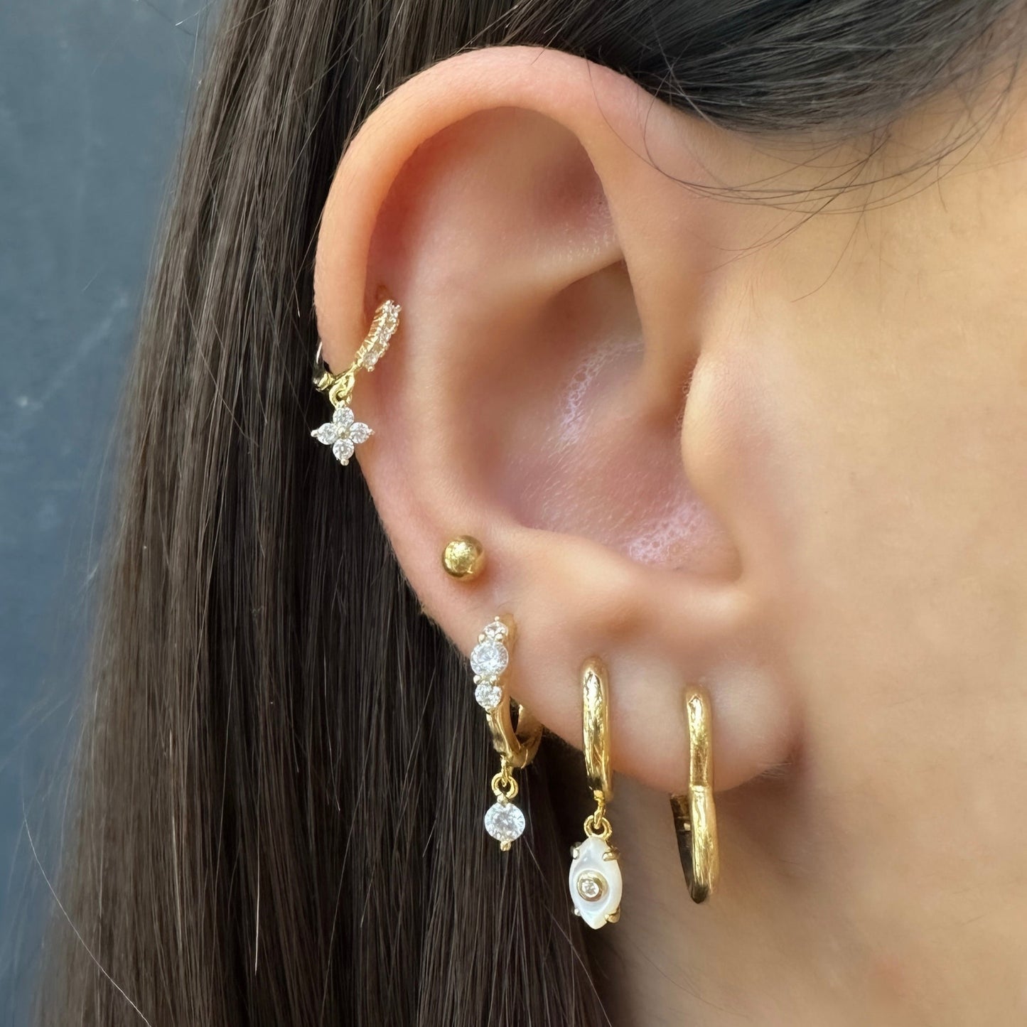 Steinblumen-Piercing
