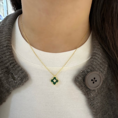 Clover Necklace with Malachite Stone in the Middle