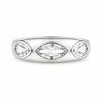 Ring mit ovalen Steinen und gewölbten Details
