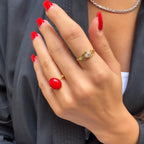 Ring aus Korallen-Naturstein