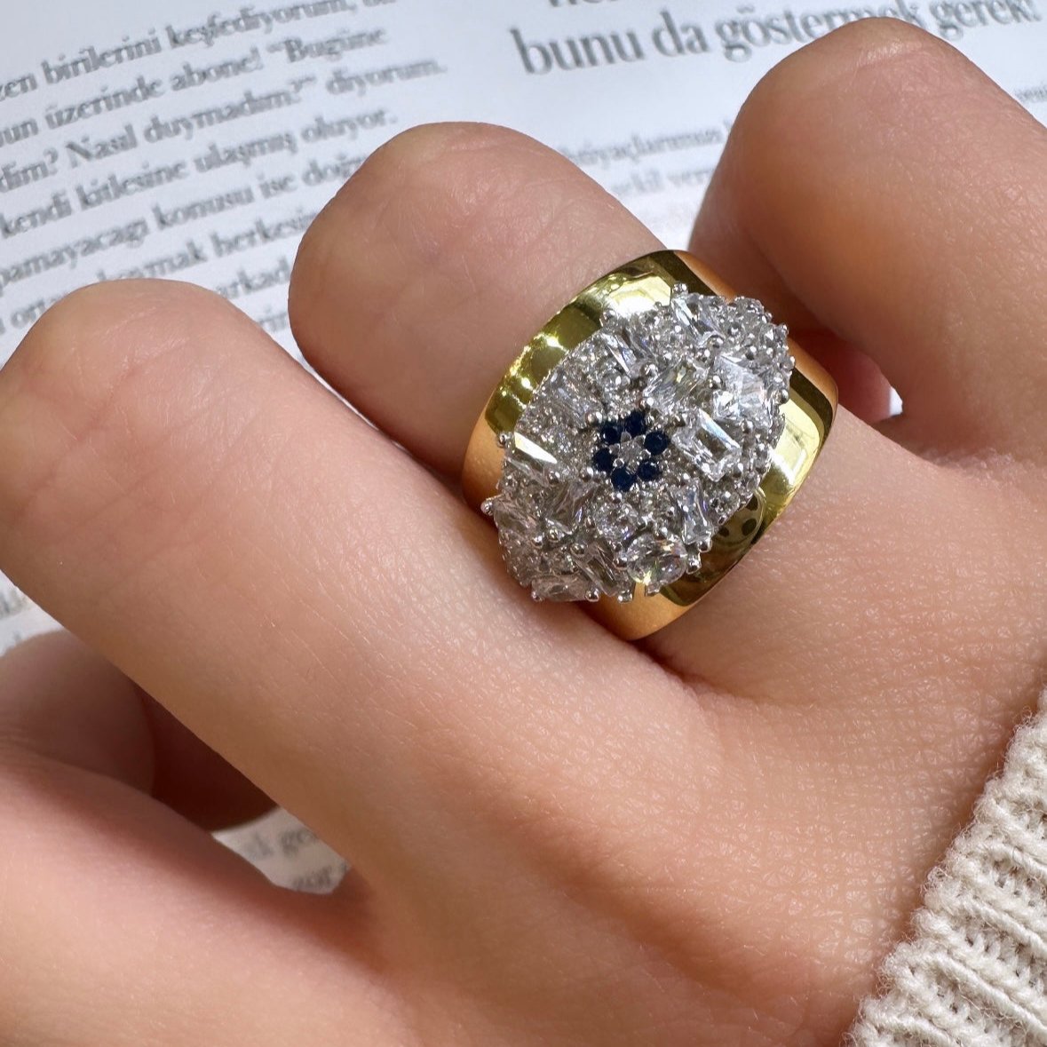 Karışık Taşlı Vintage Yüzük