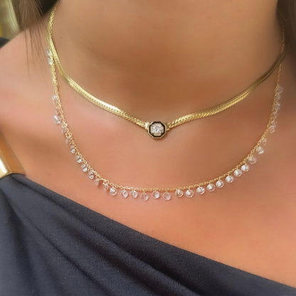 Sallantılı Taşlı Model Kolye