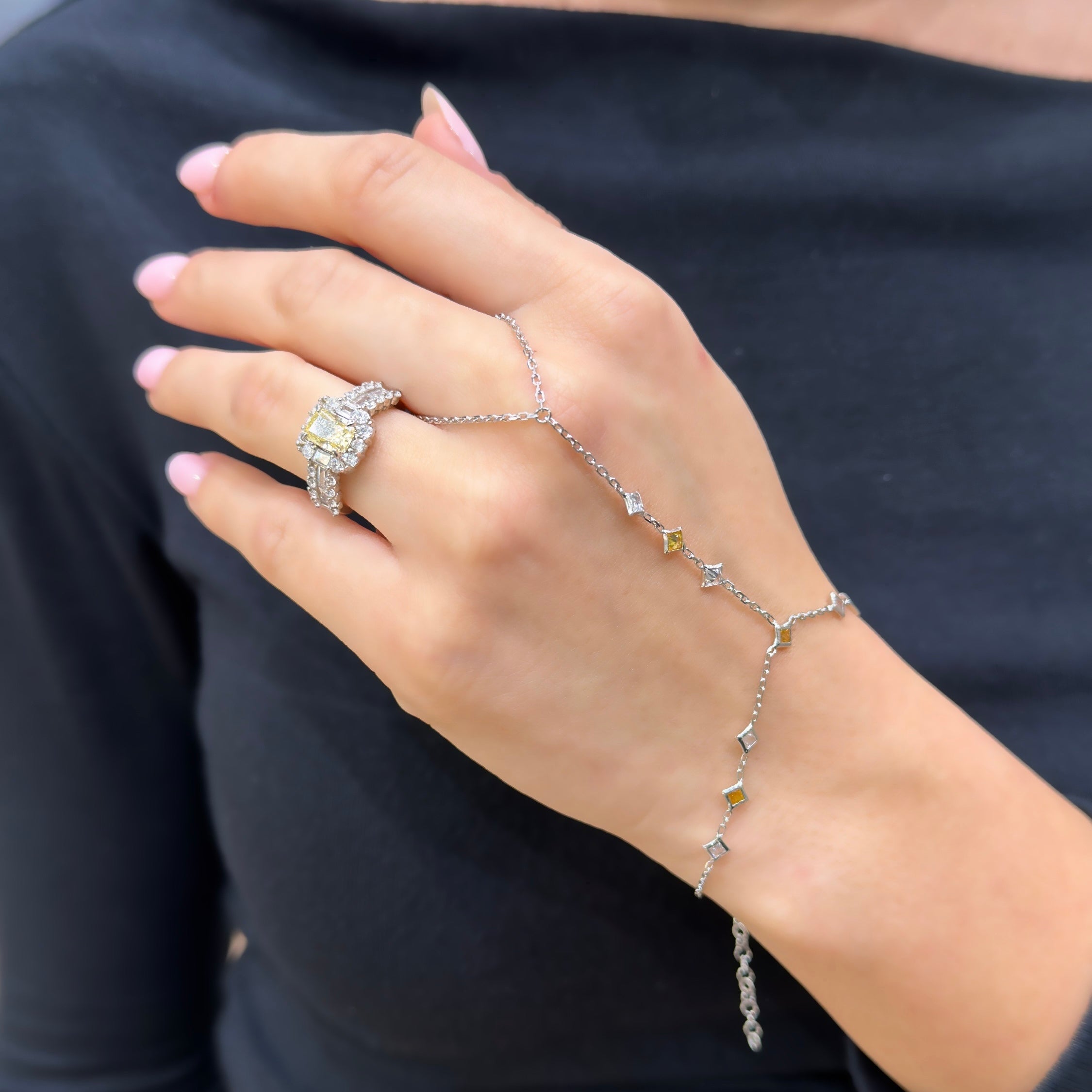 Chole Sarı Taşlı Şahmeran