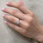 İki Karat Altı Tırnak Mozanit Tektaş Yüzük