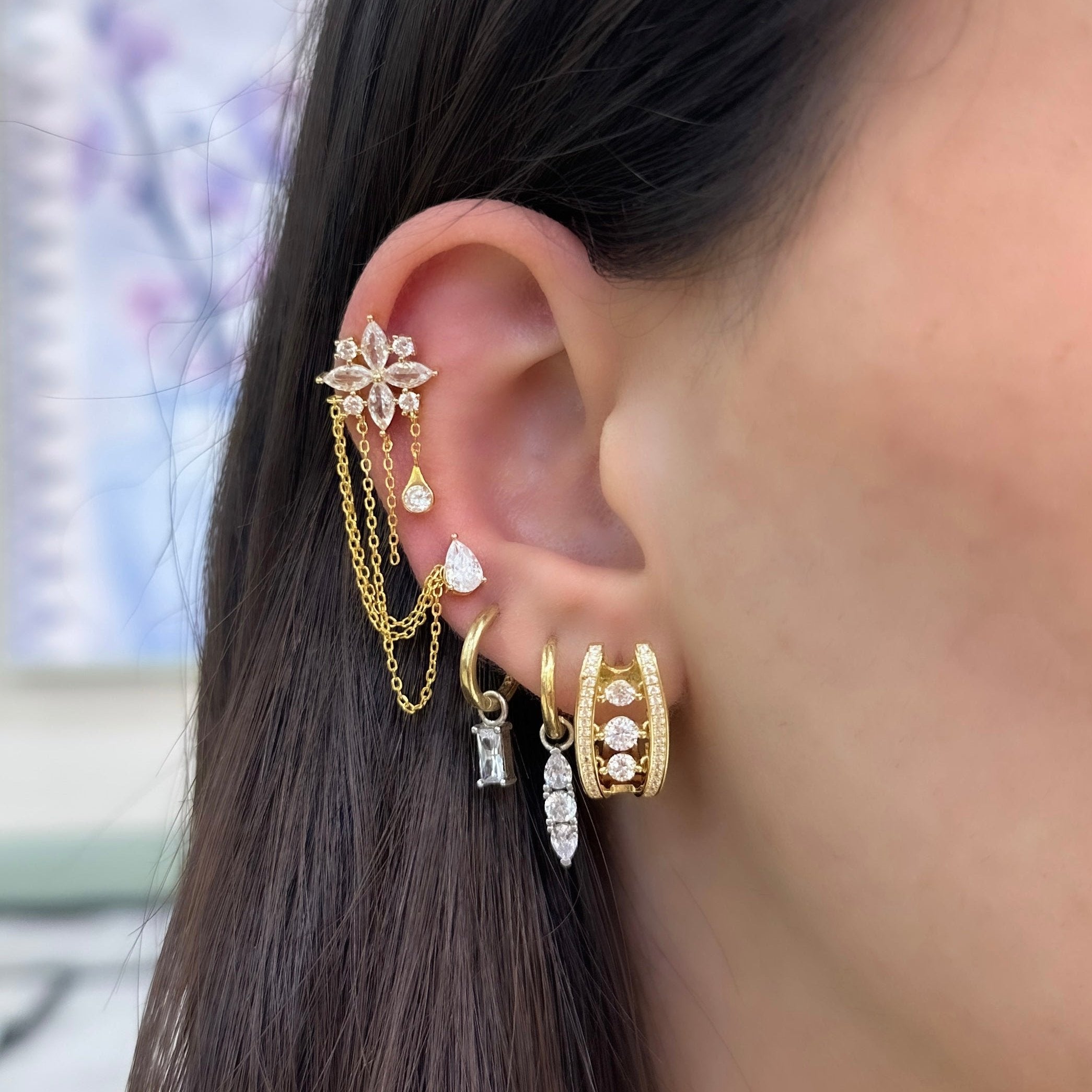 Sallantılı Taşlı Halka Küpe