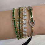 Grünes Wasserstraßenarmband