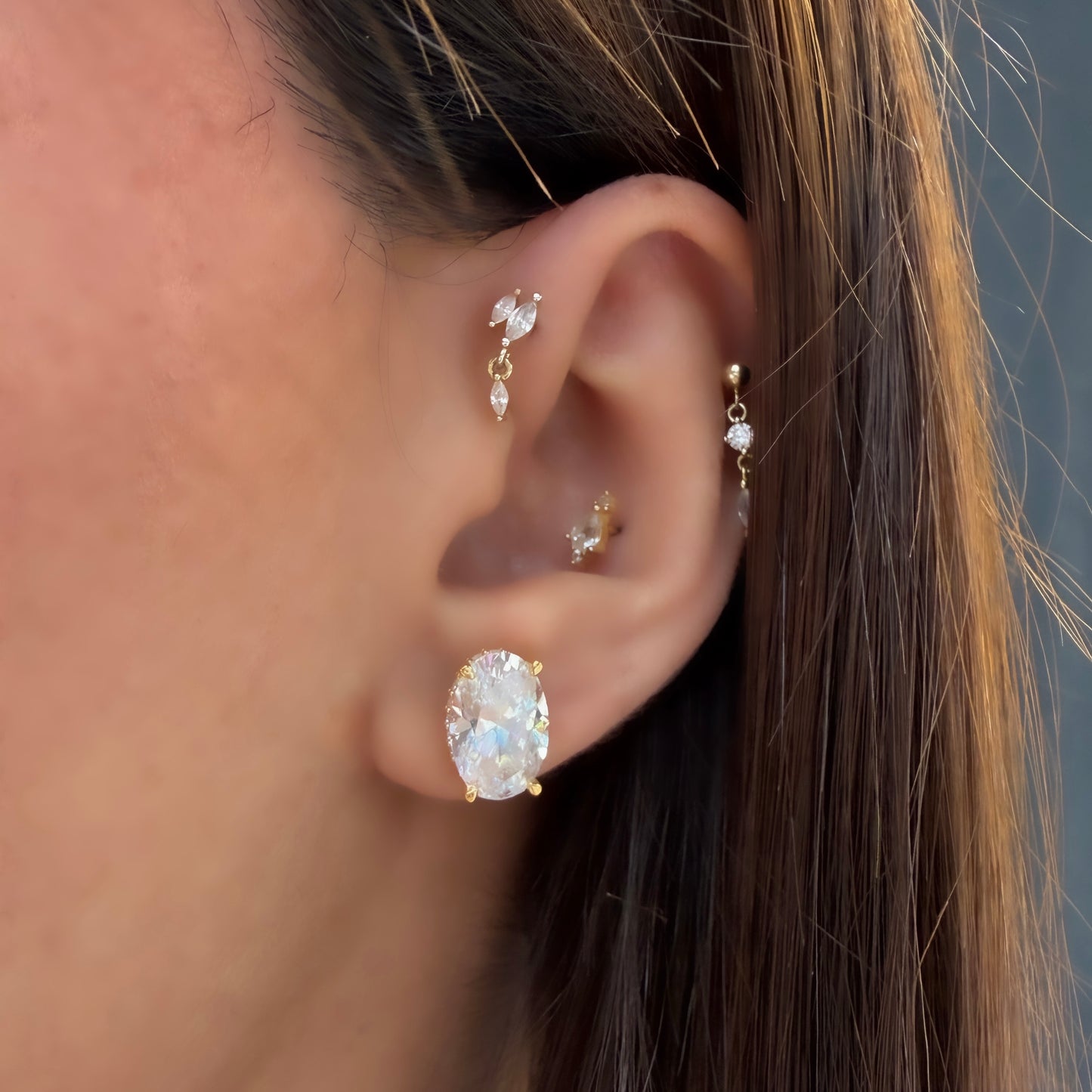 Taşlı Montür D-Color Oval Küpe