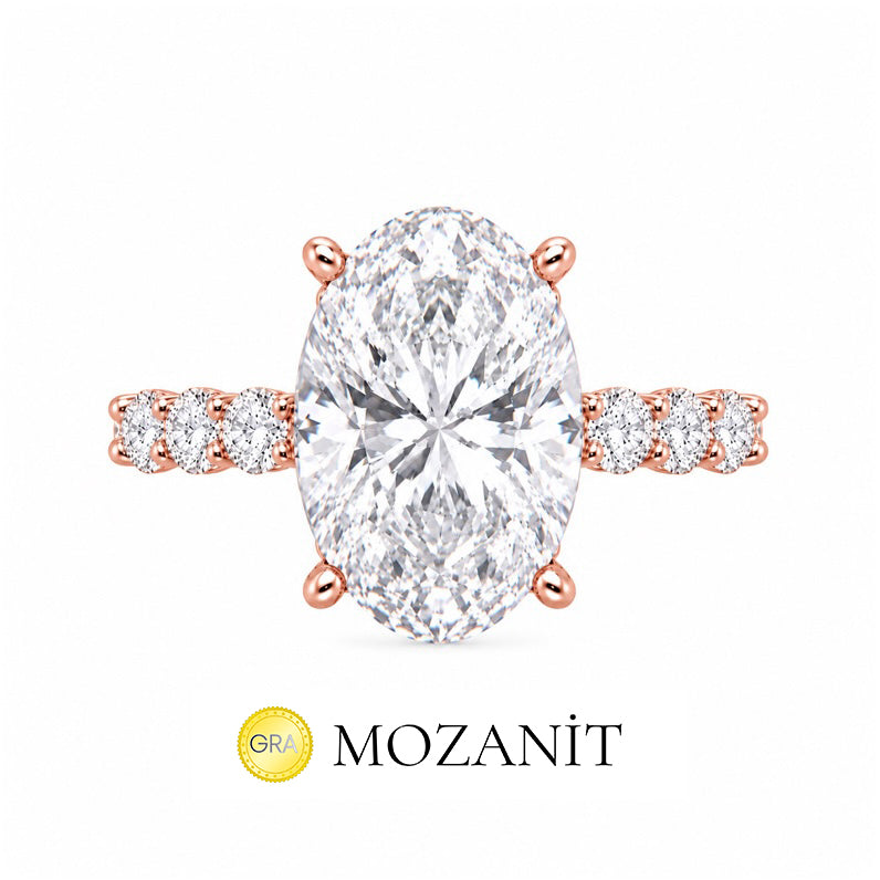 Altı Karat Taçlı Mozanit Uzun Oval Tektaş Yüzük
