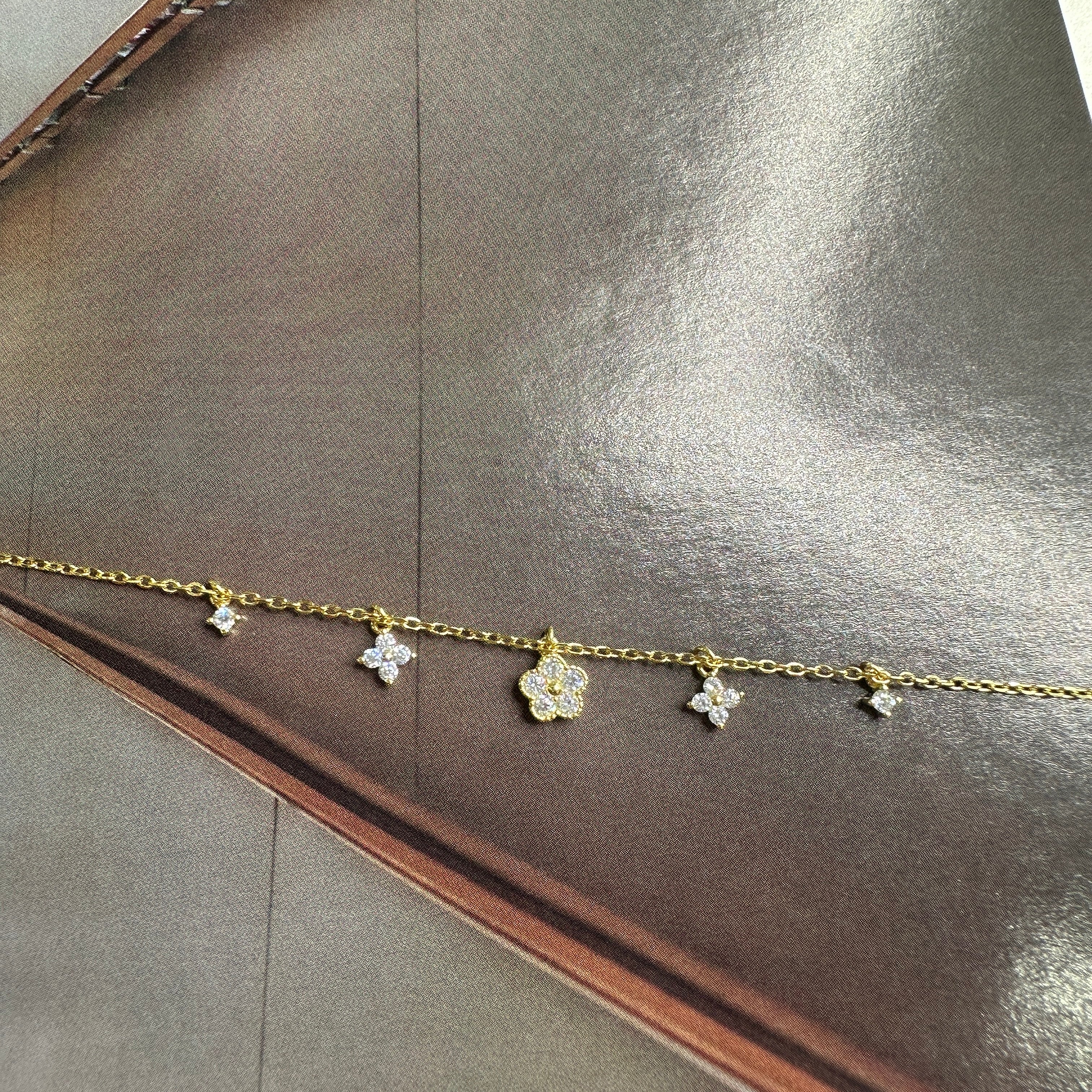 Sallantılı Çiçekli Halhal