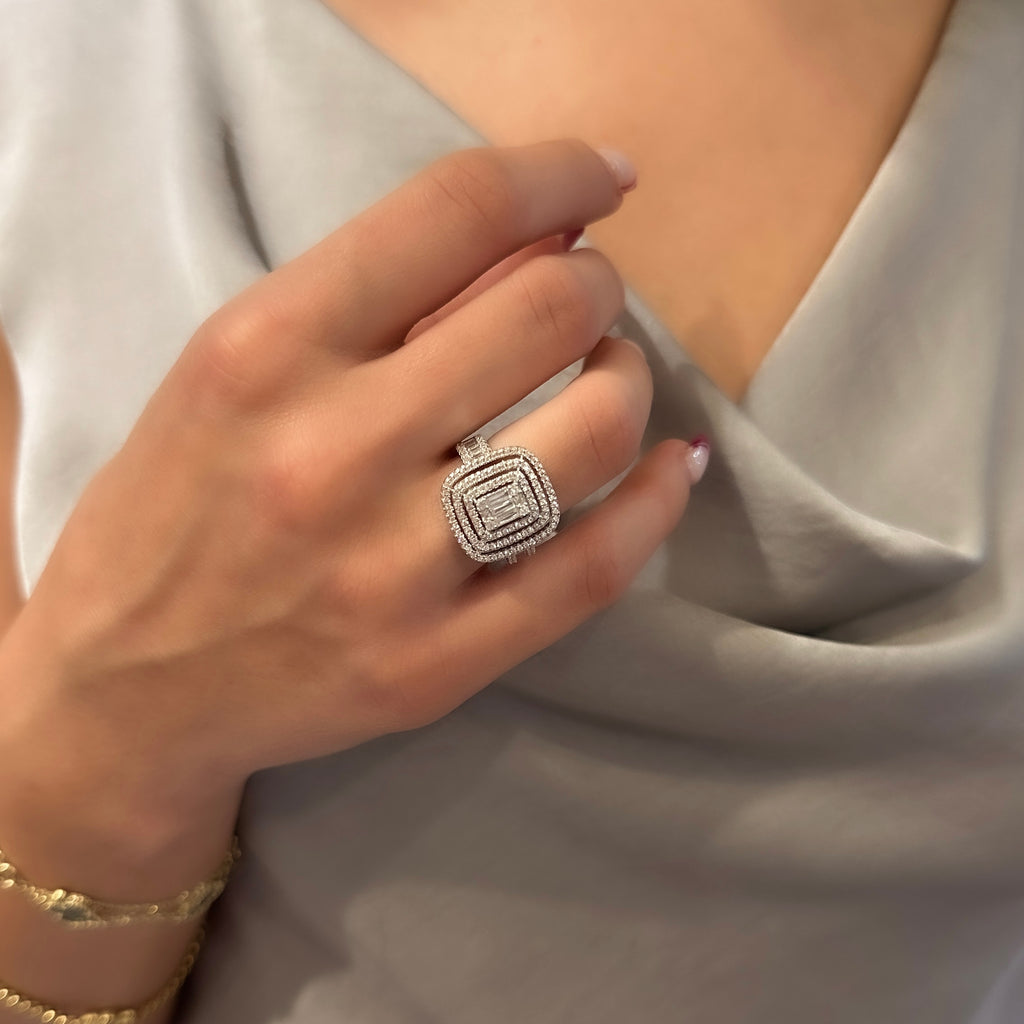 Baguette Side Stone Ring