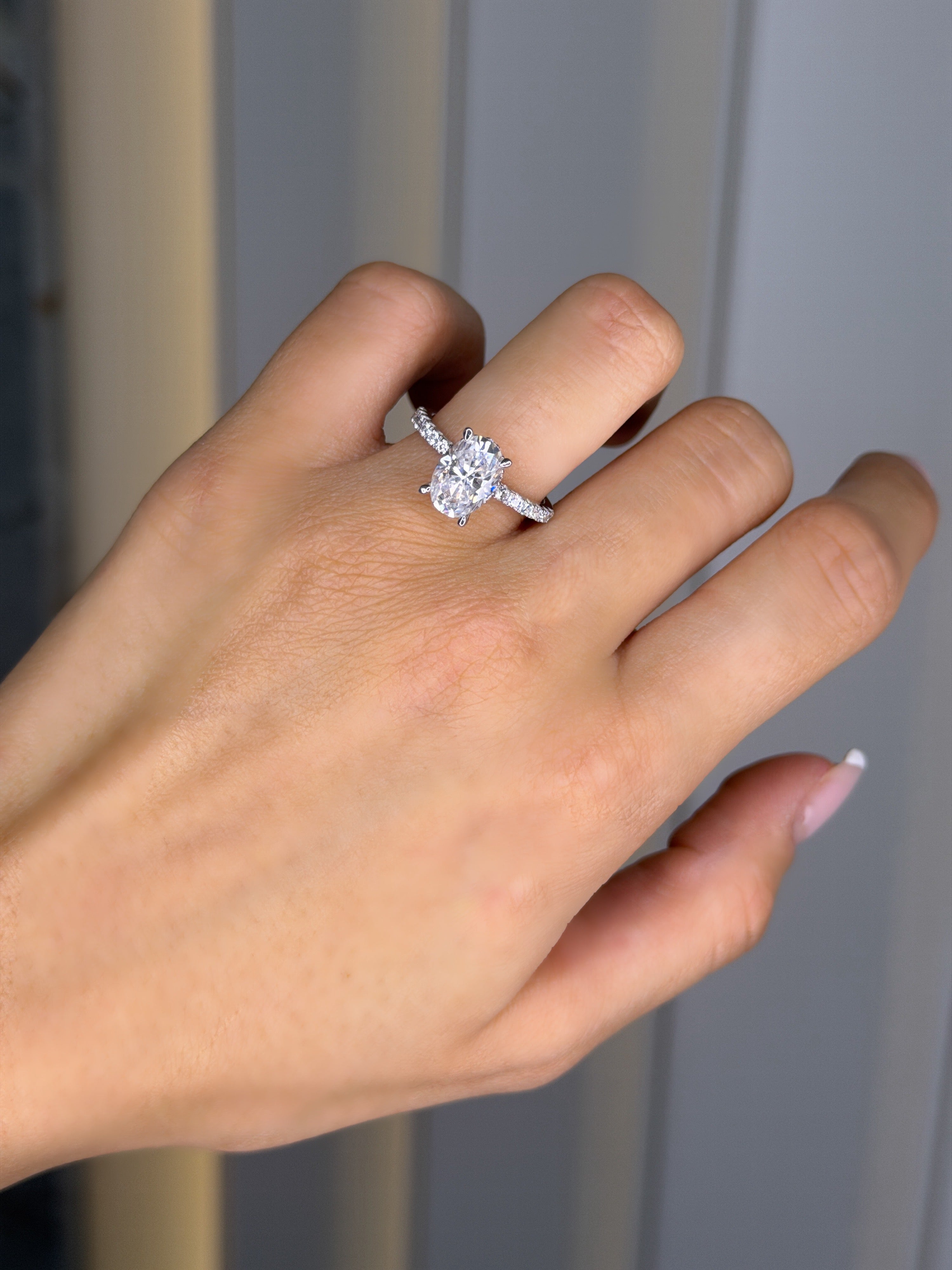 14K İki Karat Mozanit Uzun Oval Tektaş Yüzük
