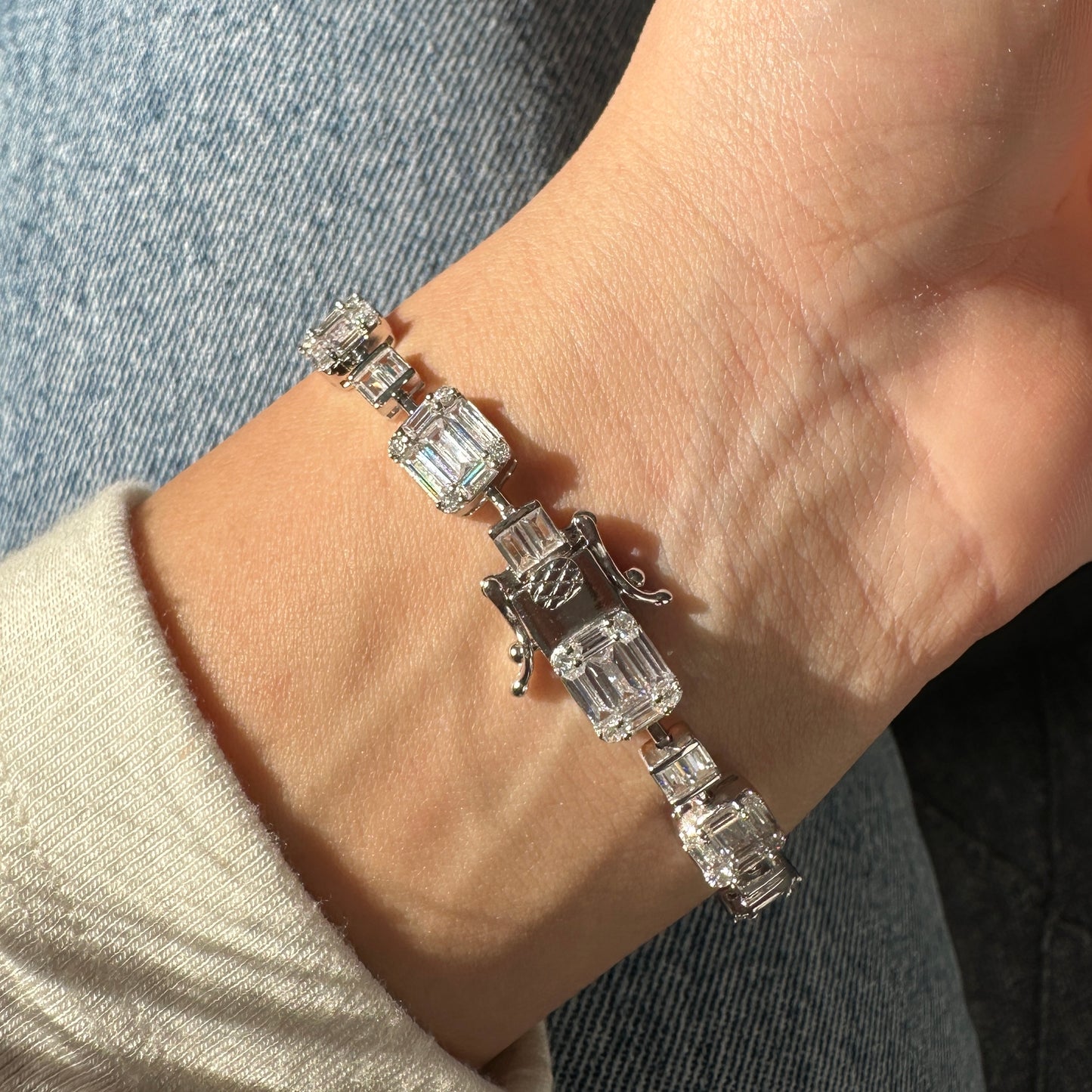 Baguette Stone Design Bracelet