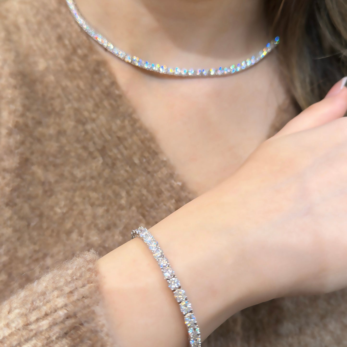 Dört mm Mozanit Suyolu Kolye