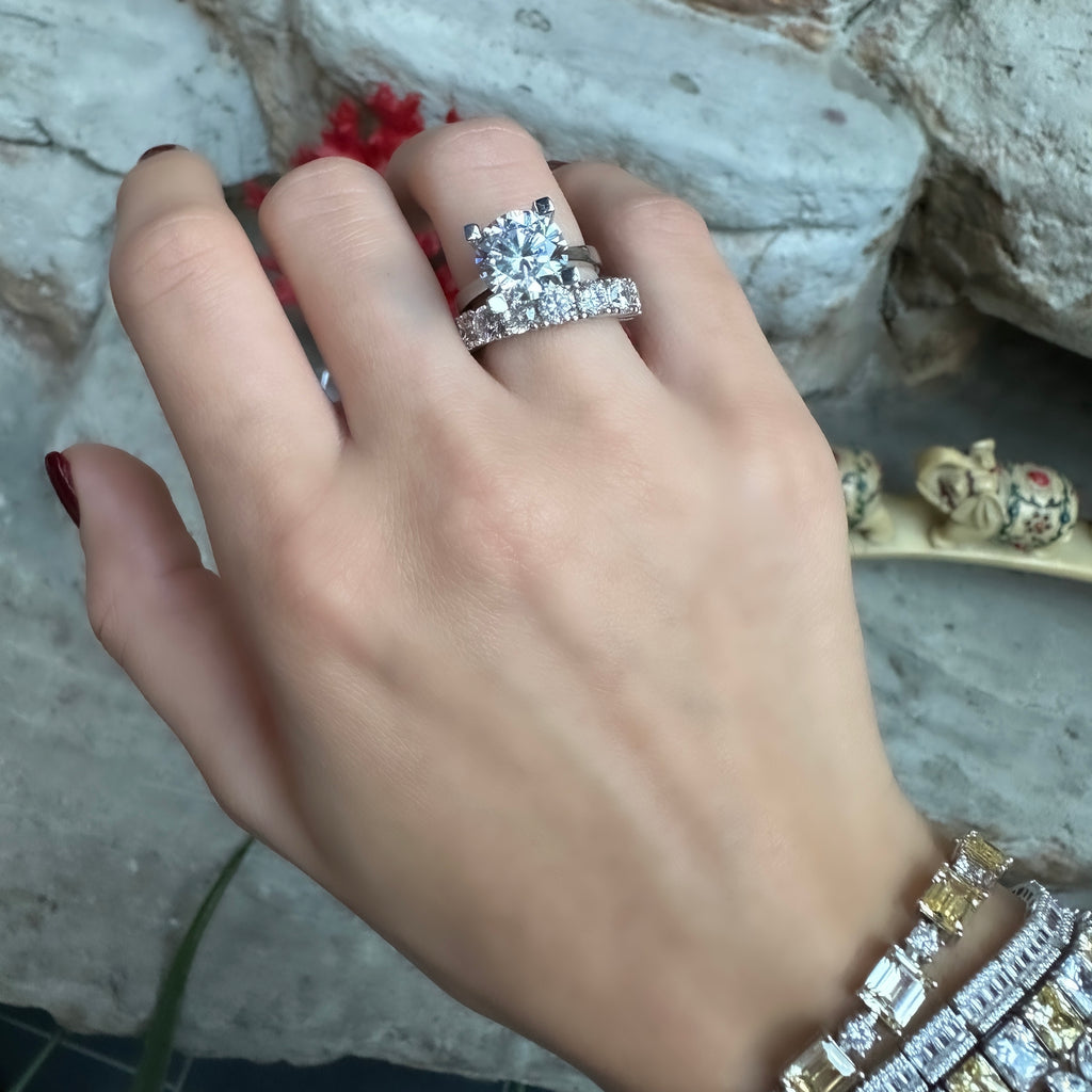 Vierkarätiger Solitärring