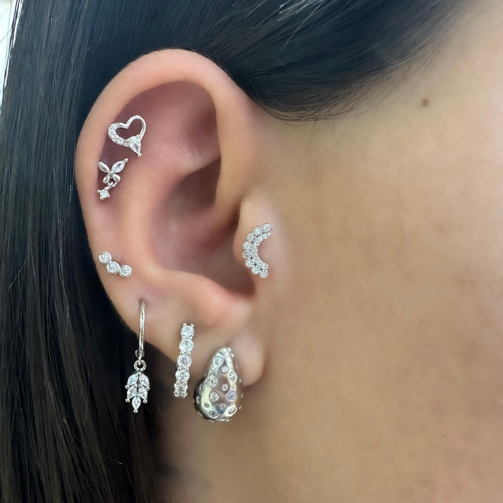 Sallantılı Kelebek Piercing