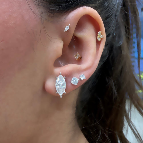 Taşlı Montür Mozanit Markiz Küpe