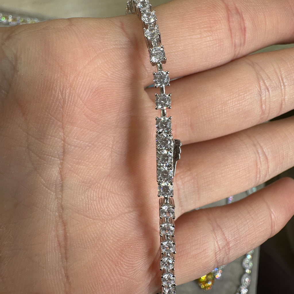 Square Model Yellow Stone Necklace