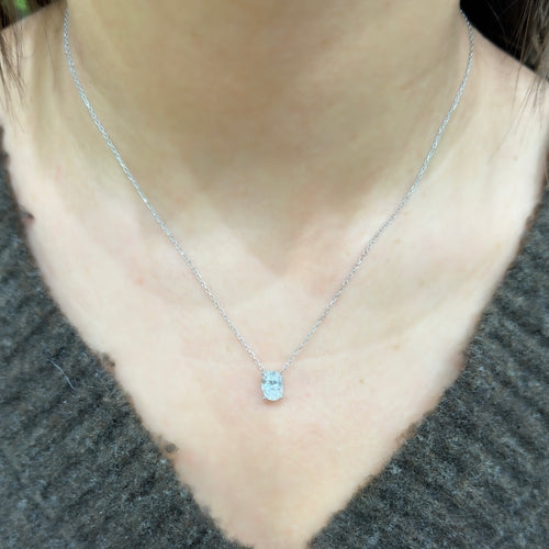 1.25 Karat Mozanit Oval Kolye