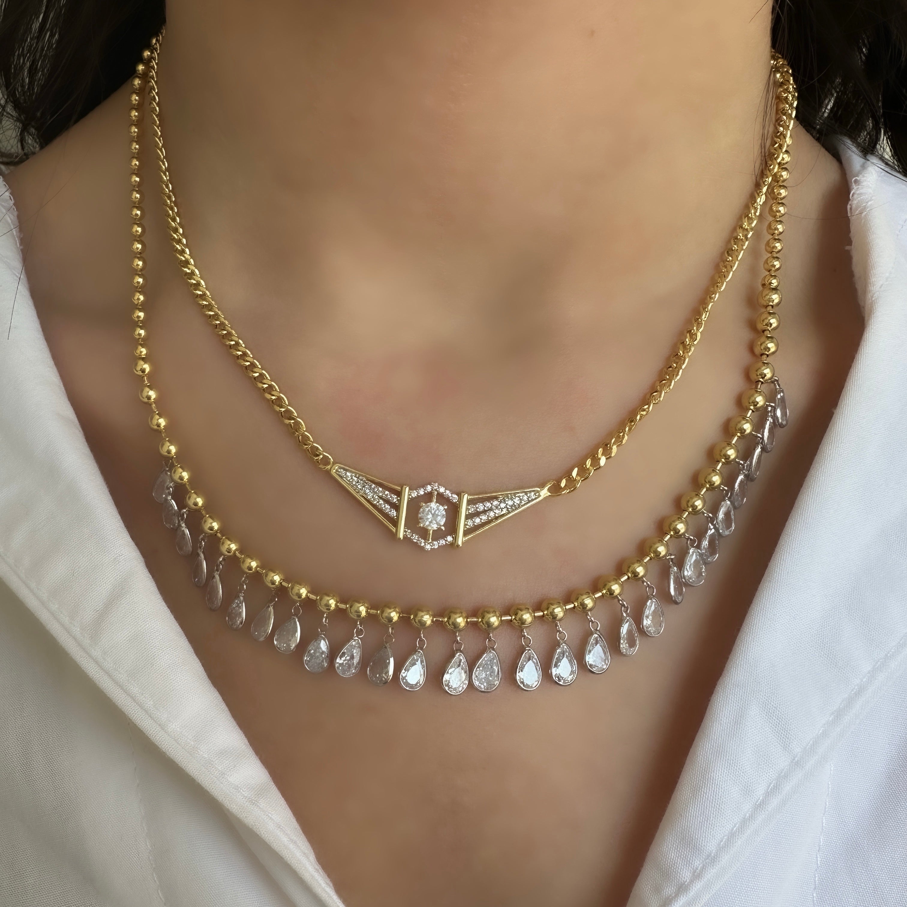 Top Zincir Sallantılı Damla Taşlı Kolye