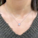 İki Karat Mozanit Oval Kolye