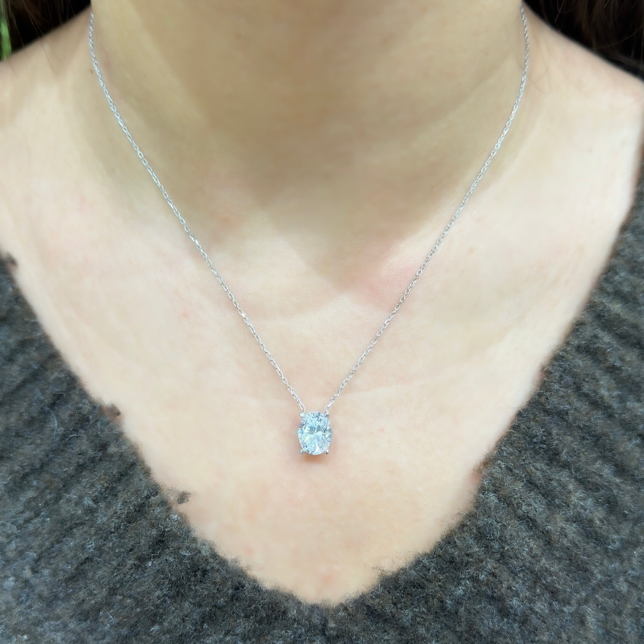 Üç Karat Mozanit Oval Kolye