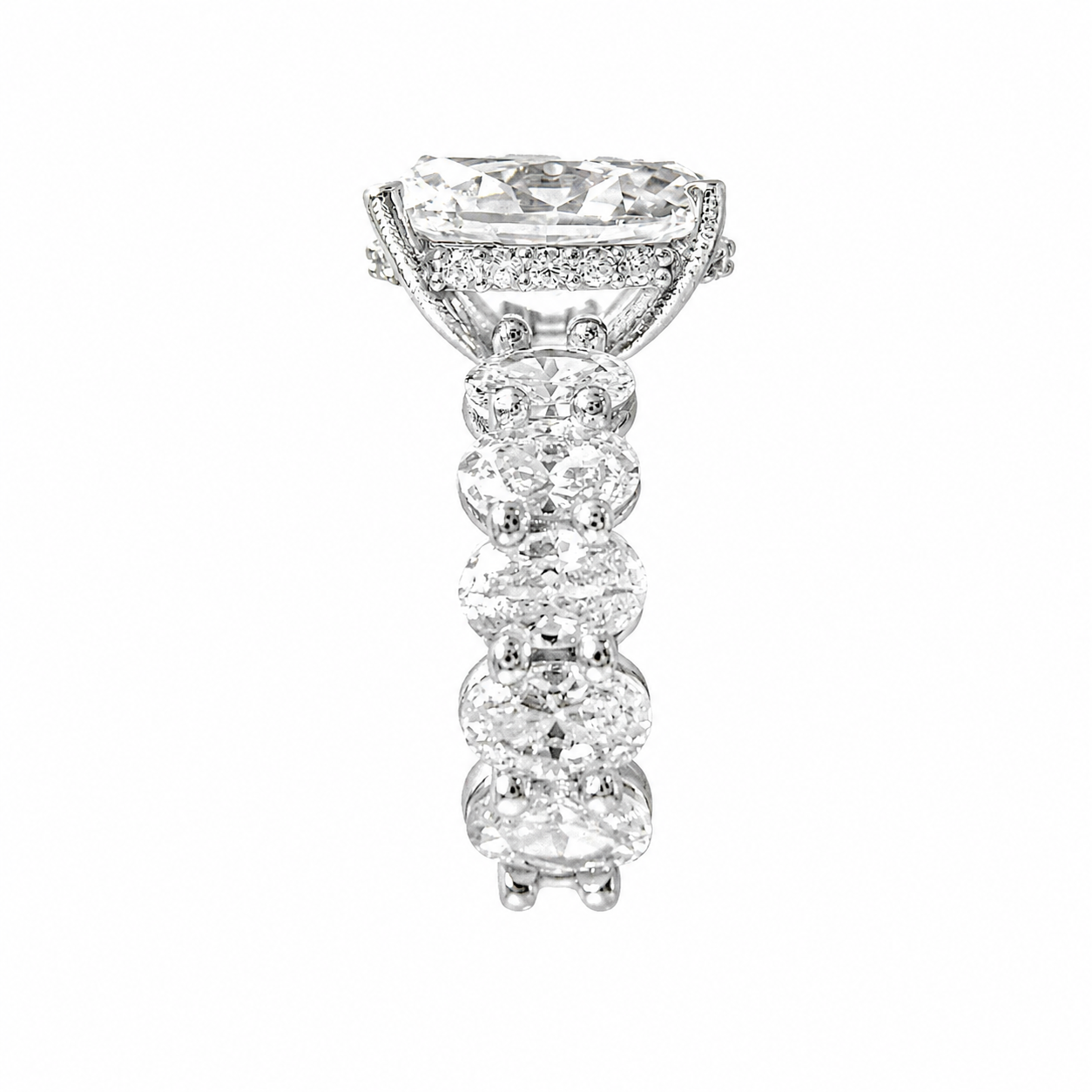 Ovaler G-Farbener Ring mit ovalem Seitenstein
