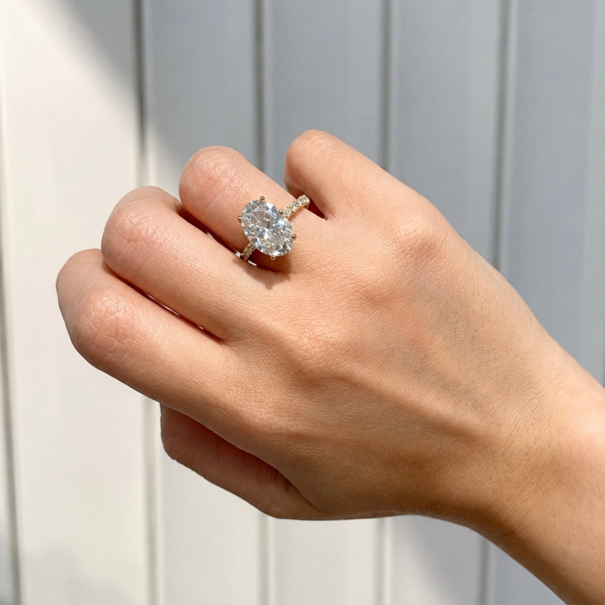 14K Üç Buçuk Mozanit Uzun Oval Tektaş Yüzük