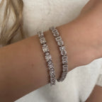 Armband mit Baguette- und runden Steinen
