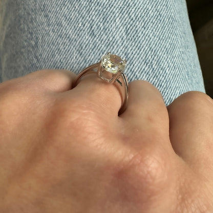 Oval Moissanite Ring