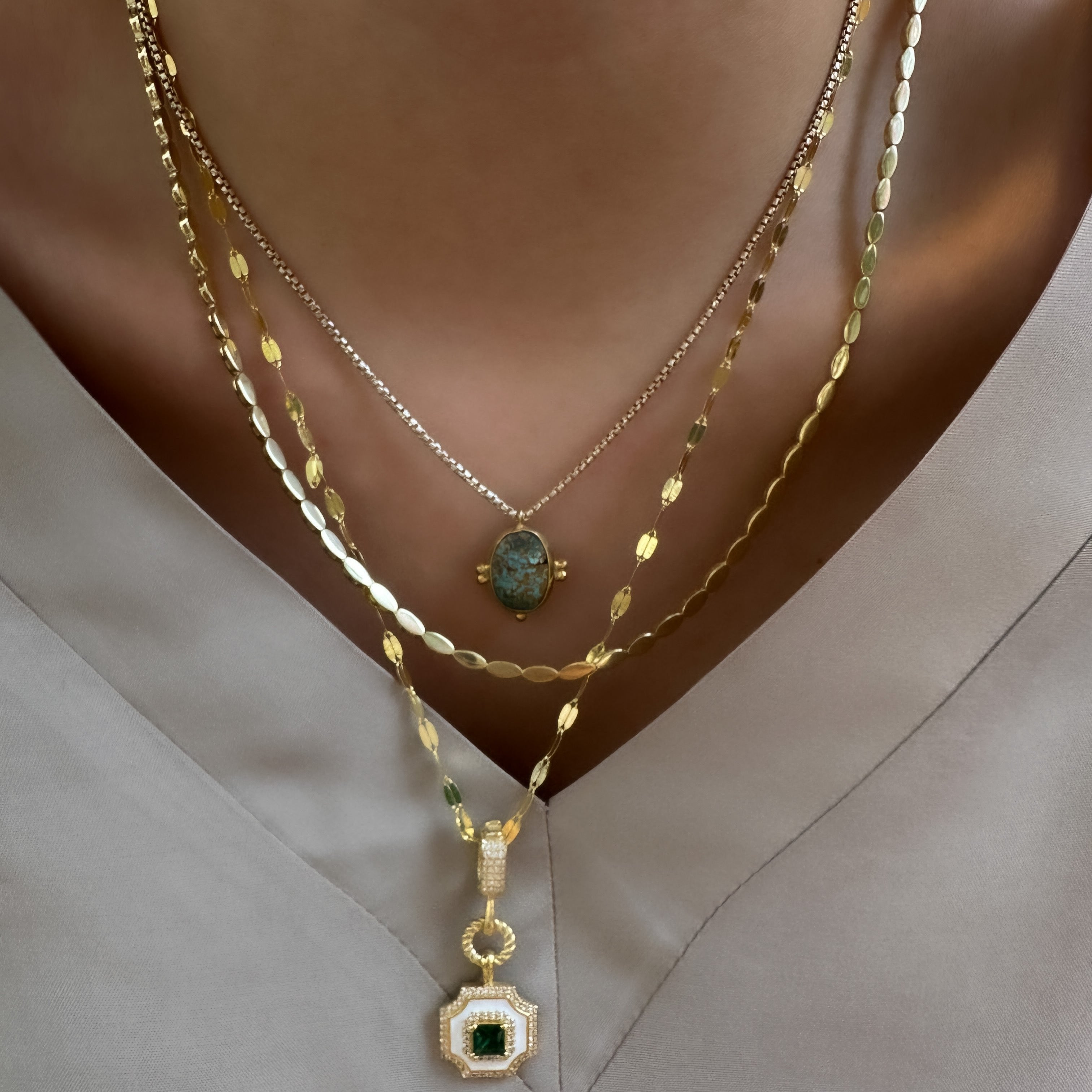 Beyaz Mineli Yeşil Taşlı Kolye Ucu / Charm