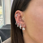 Quadratisch montierter Moissanit-Ohrring