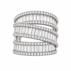 Ring mit drei Reihen Baguette-Steinen und Übergang
