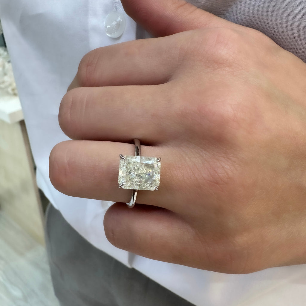 Baguette-Ring aus Eisschliffstein