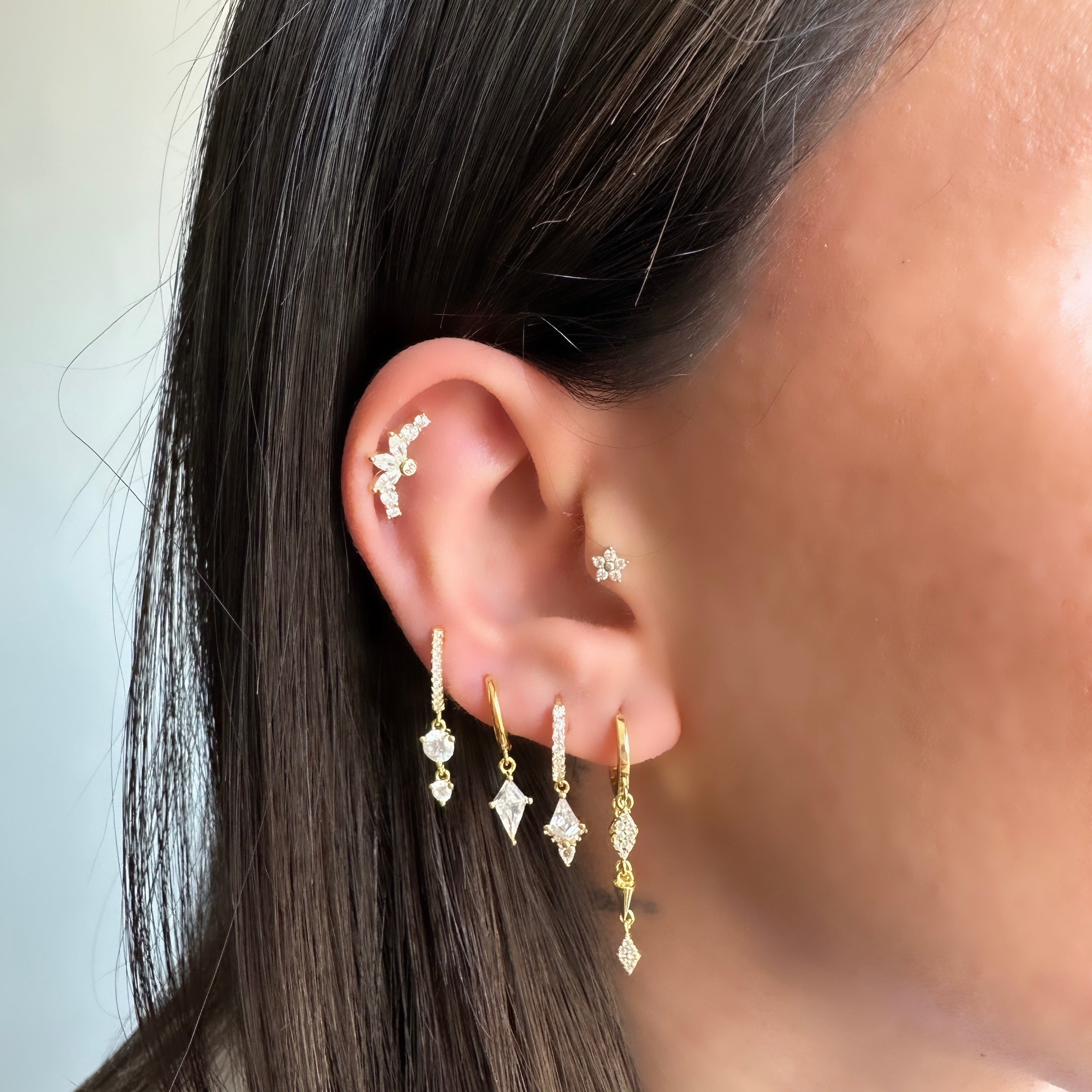 Markiz Taş Detay Halka Küpe