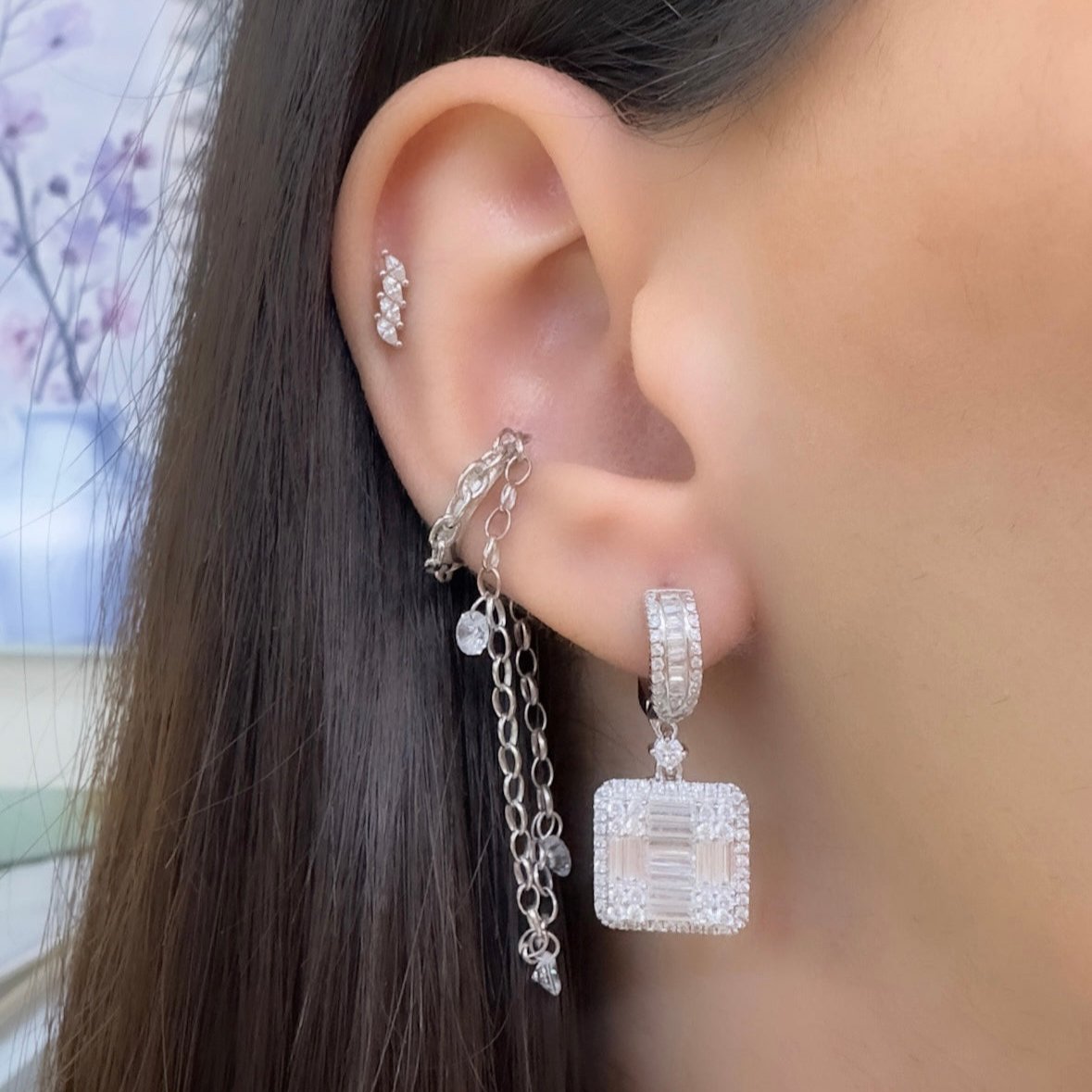 Baget Taşlı Kare Küpe