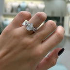 Kolu Oval Taşlı Damla Mozanit Yüzük