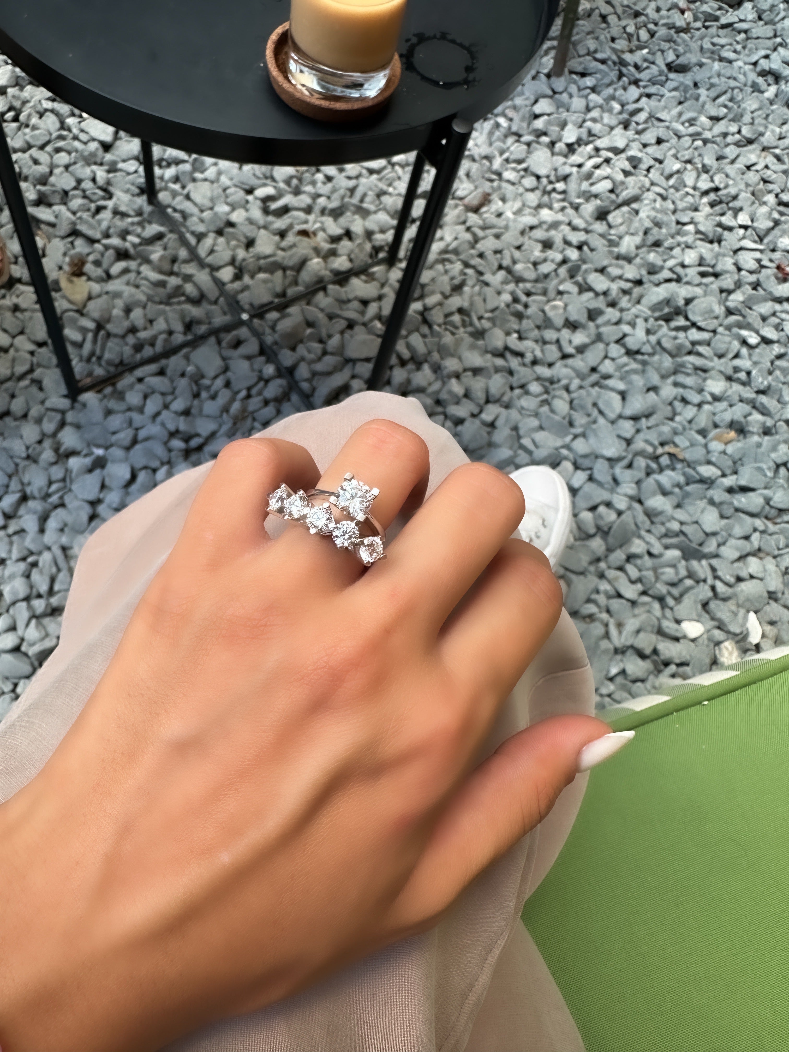 İki Karat Beştaş Yüzük