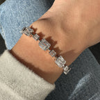 Armband mit Baguette-Steinen