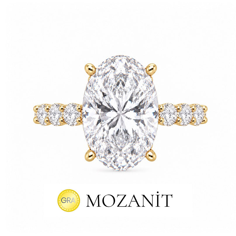 Altı Karat Taçlı Mozanit Uzun Oval Tektaş Yüzük