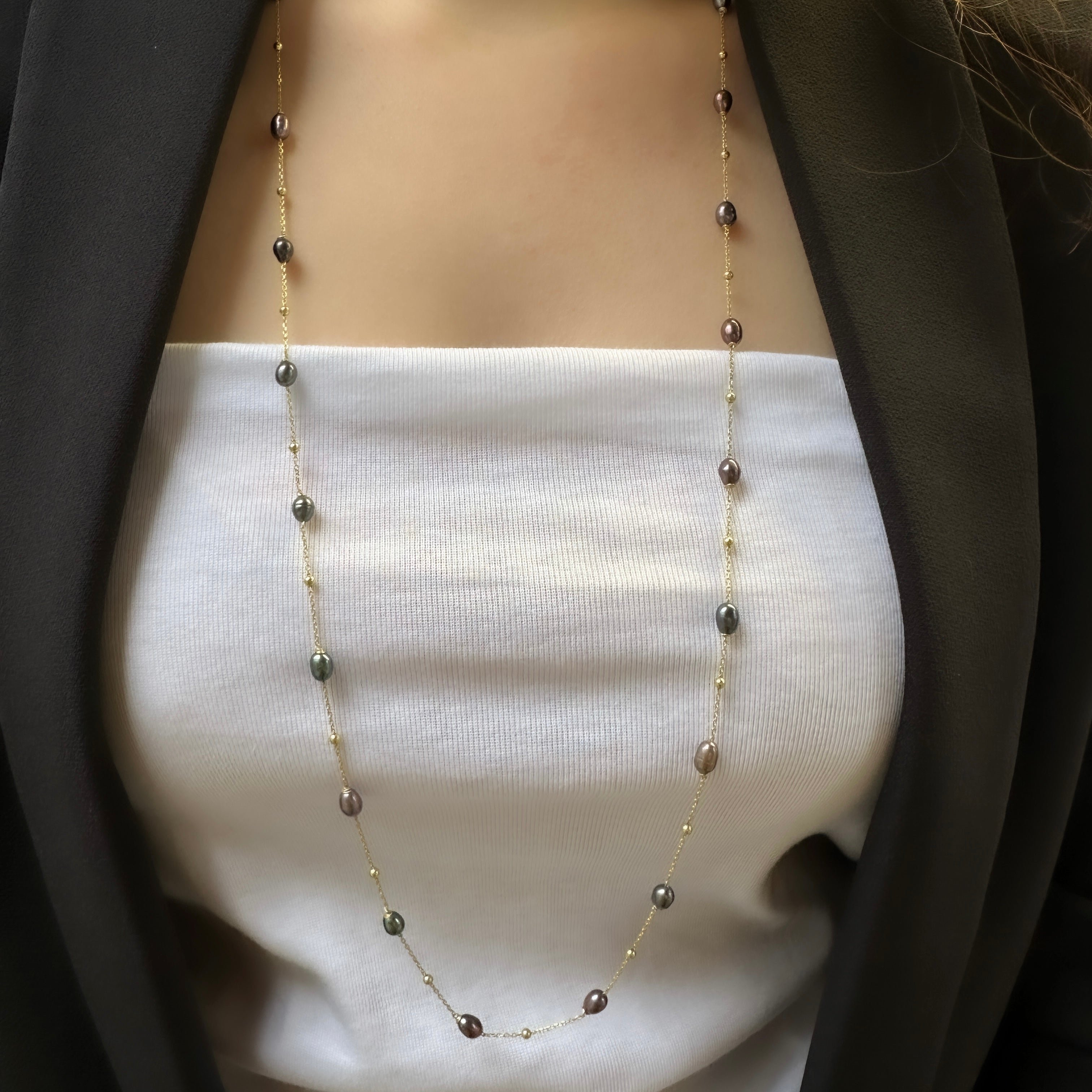 Siyah Taşlı İnci Kolye