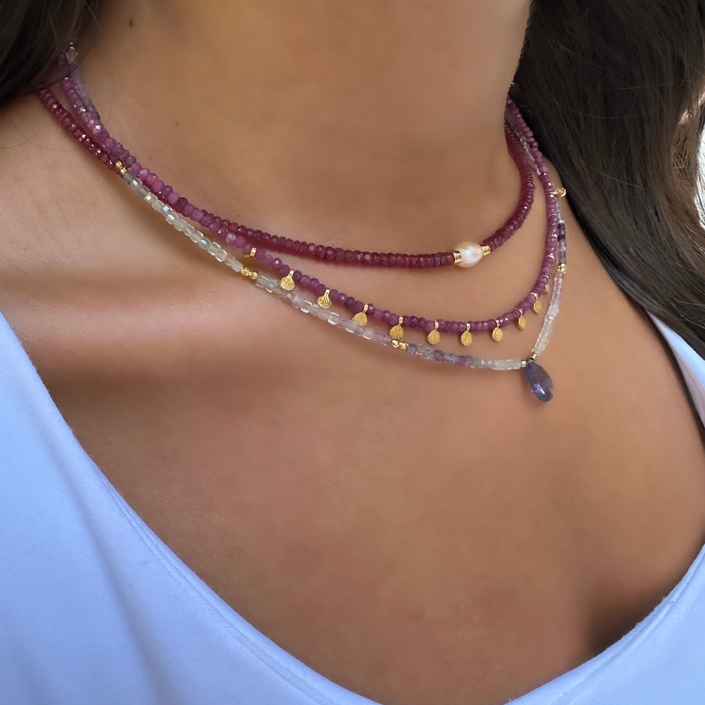 Ortası İncili Yakut Kolye