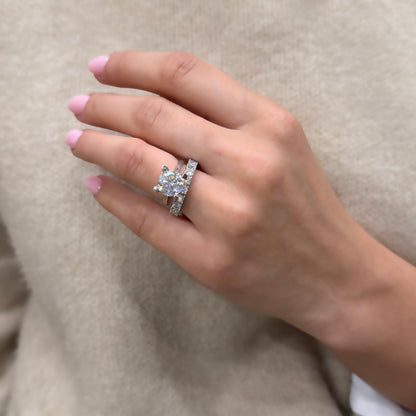 Orta Boy Taşlı Mozanit Tamtur Yüzük